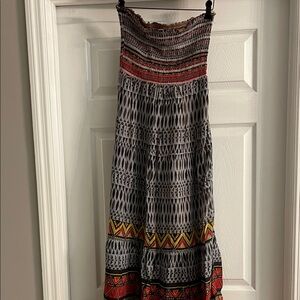 Chelsea & Violet Black and Gray Maxi Dress Medium